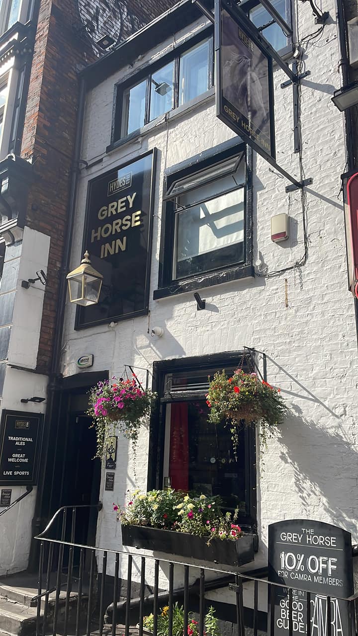 oldest pubs in manchester city centre