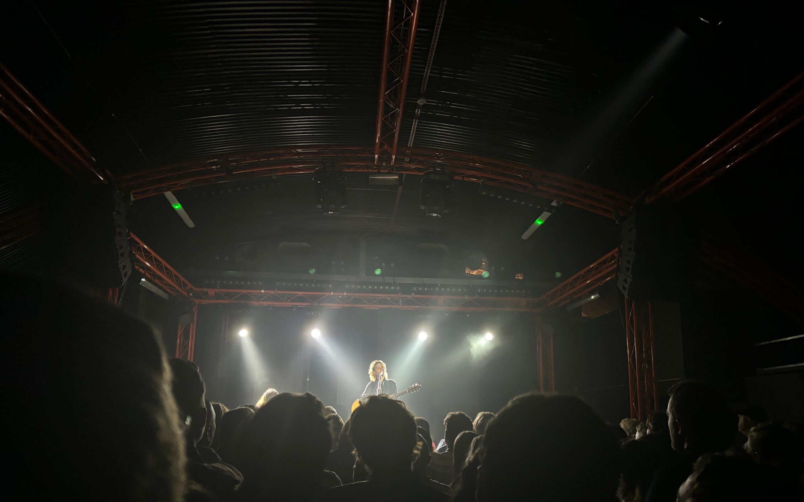 Maggie Rogers intimate acoustic gig Gorilla review Manchester