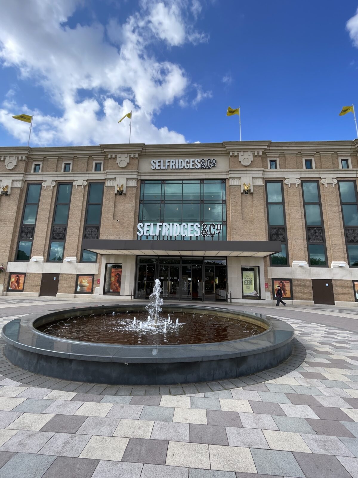 selfridges trafford centre