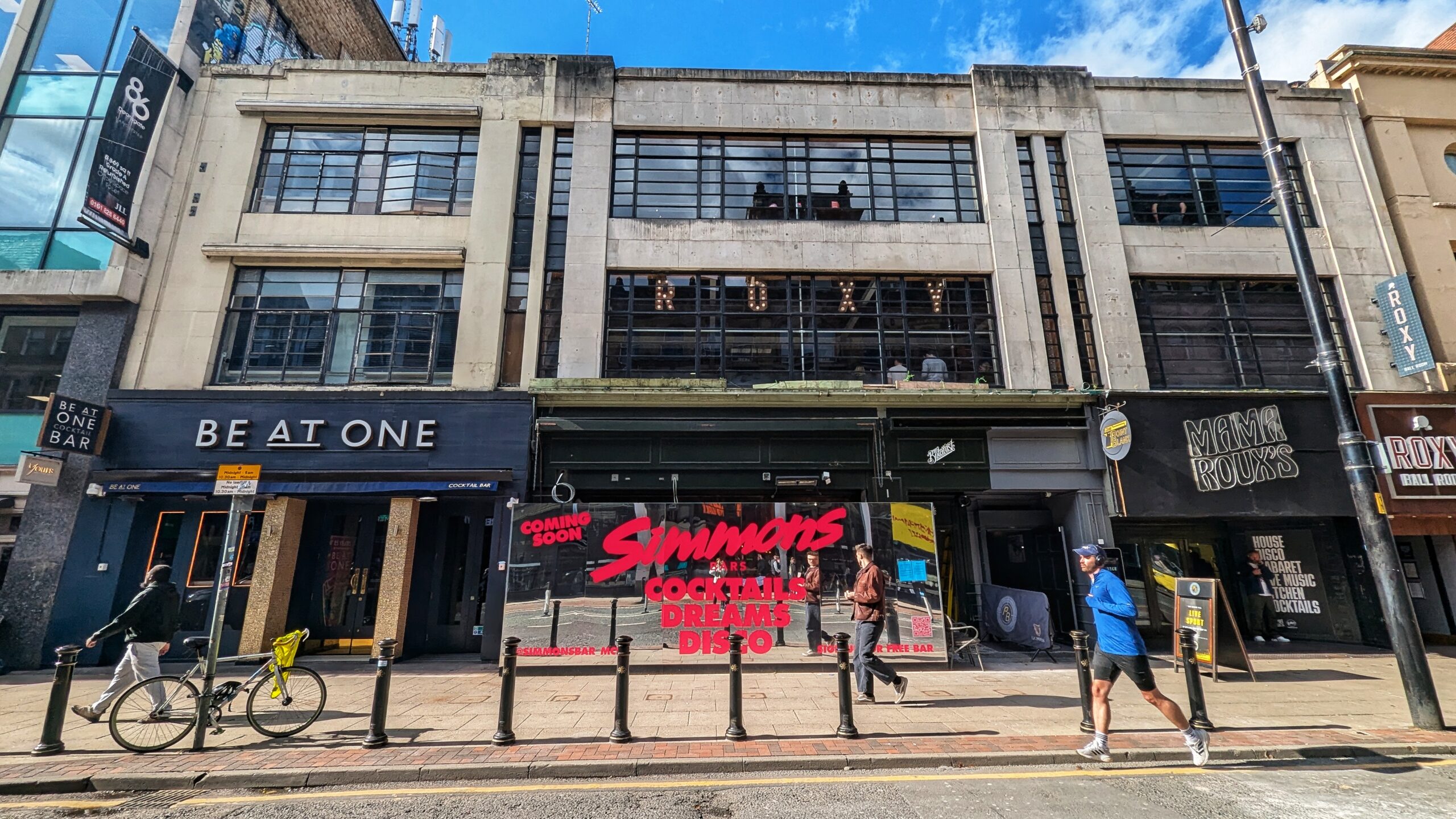 New disco-inspired cocktail bar Simons is promising the 'biggest happy hour' in Manchester