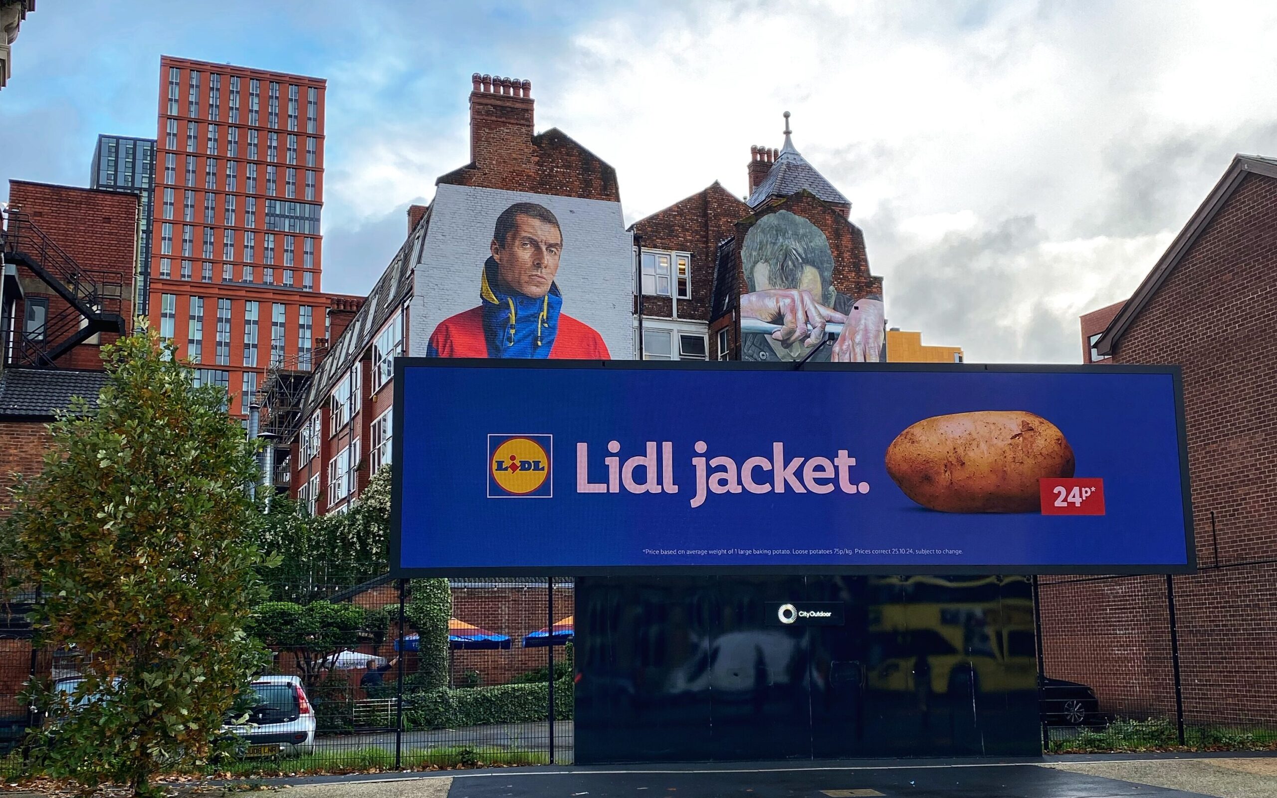 The Lidl advert perfectly lines up with the Liam Gallagher Berghaus campaign. Credit: The Manc Group 