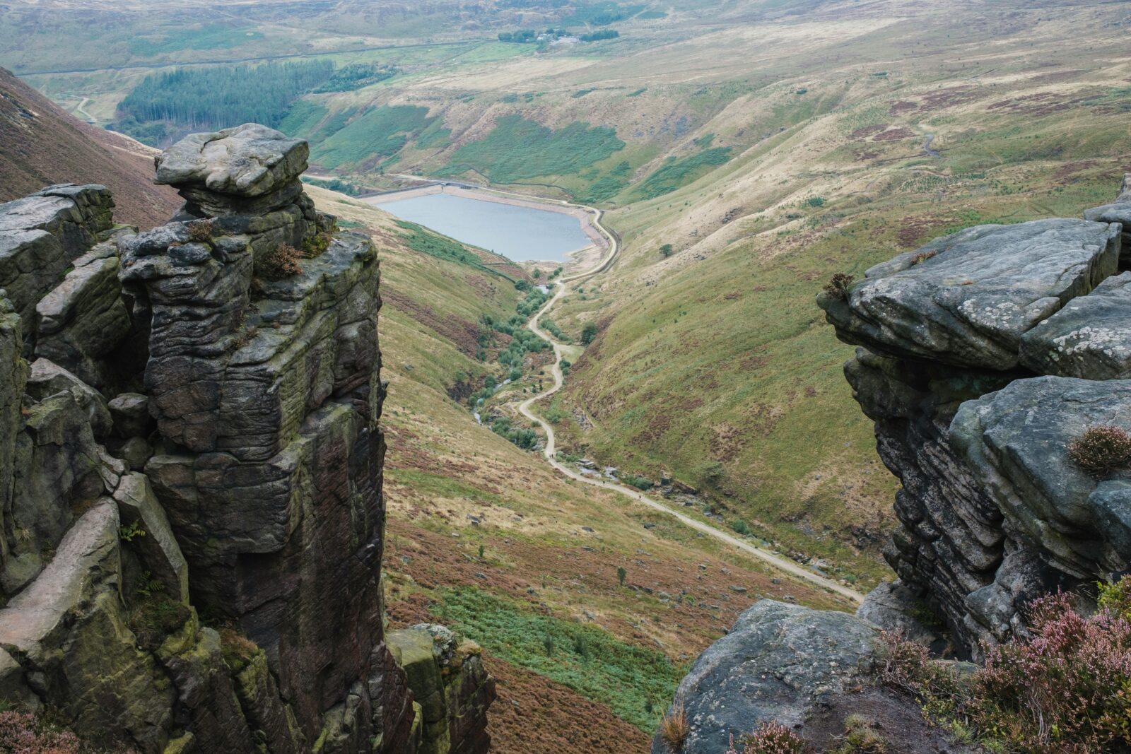 Simon Daniels’ body was tragically recovered from Dovestone Reservoir last week. Credit: Unsplash, Josè Maria Sava