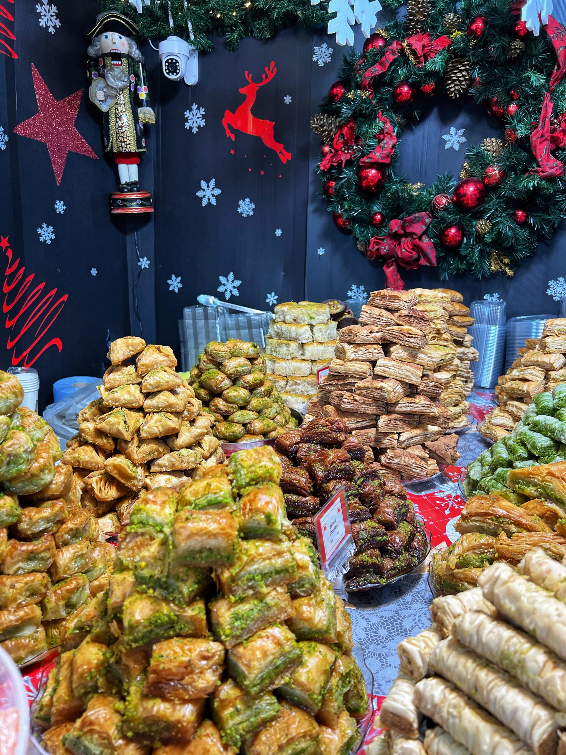 Food stalls at the markets 