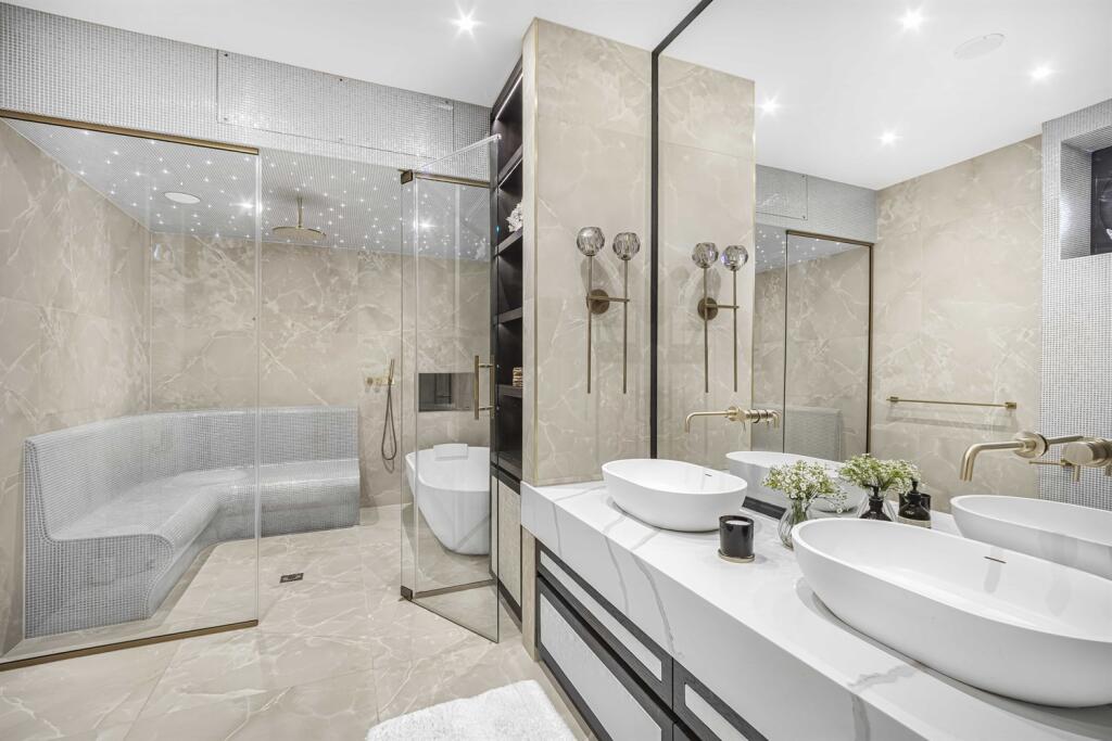 en suite in multimillion pound Manchester property