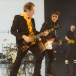 Johnny Marr joins Franz Ferdinand on stage in Manchester