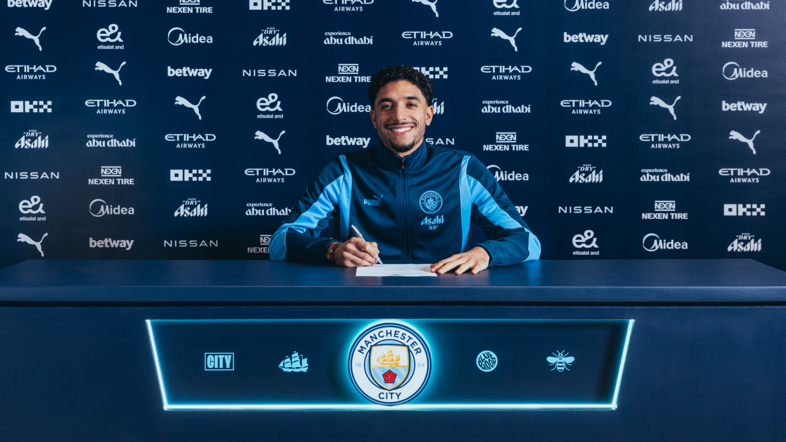 Man City sign Frankfurt forward Omar Marmoush for £59 million