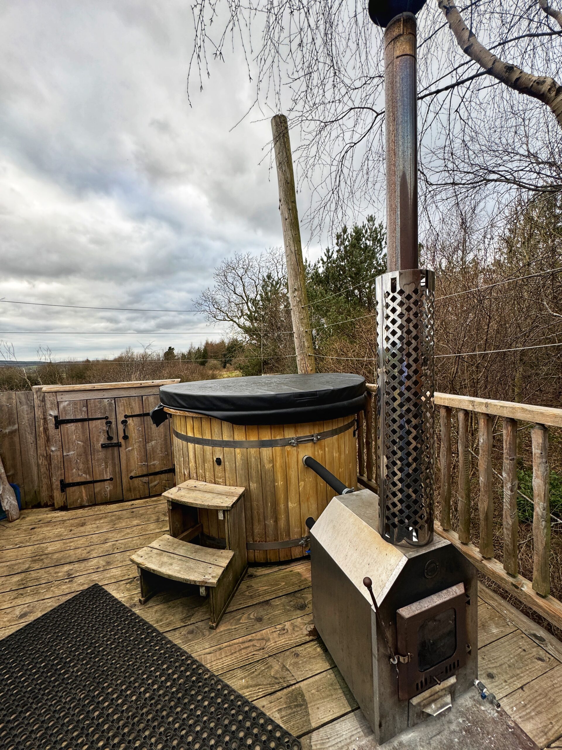 The hot tub with countryside views