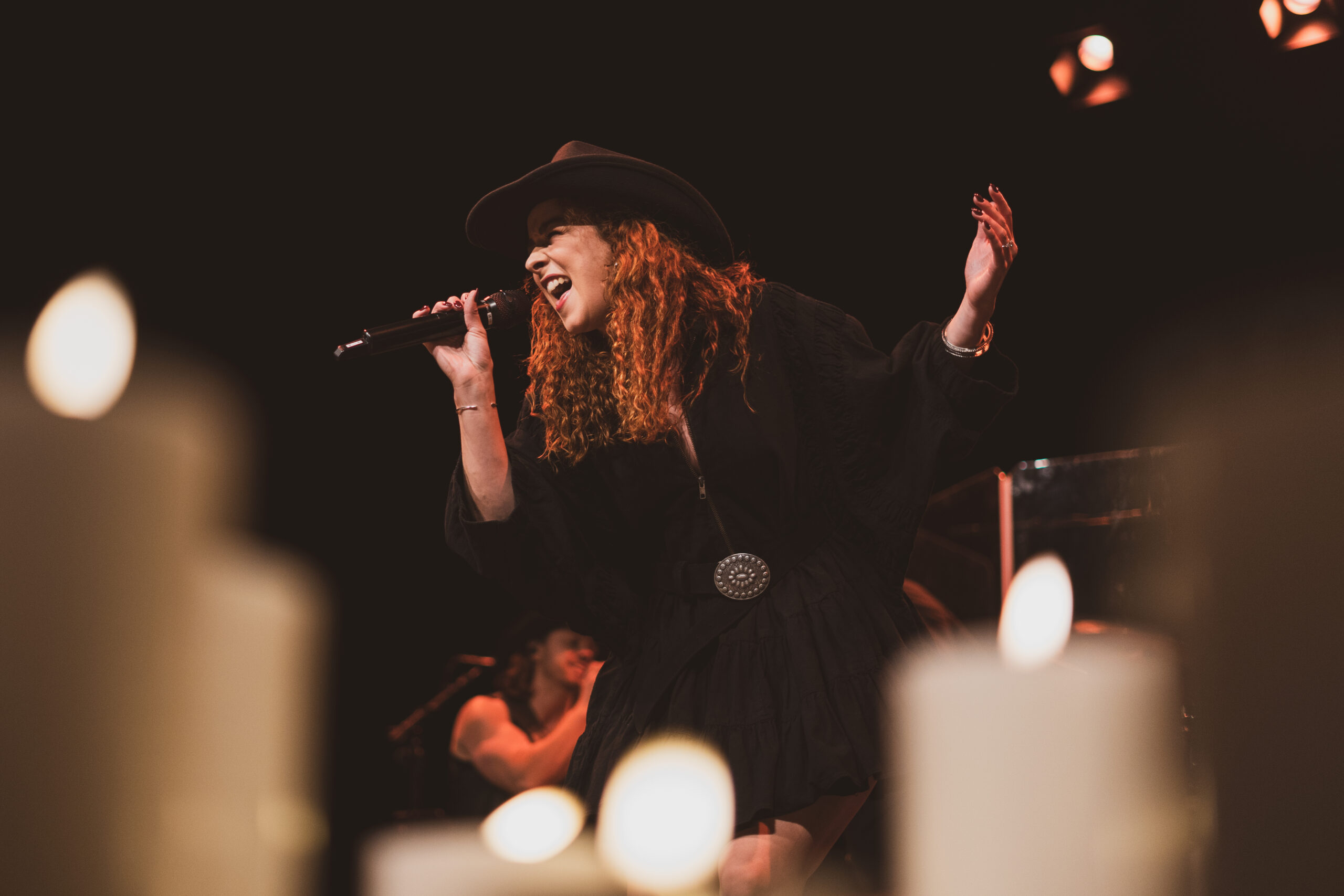 Country by Candlelight is coming to Manchester
