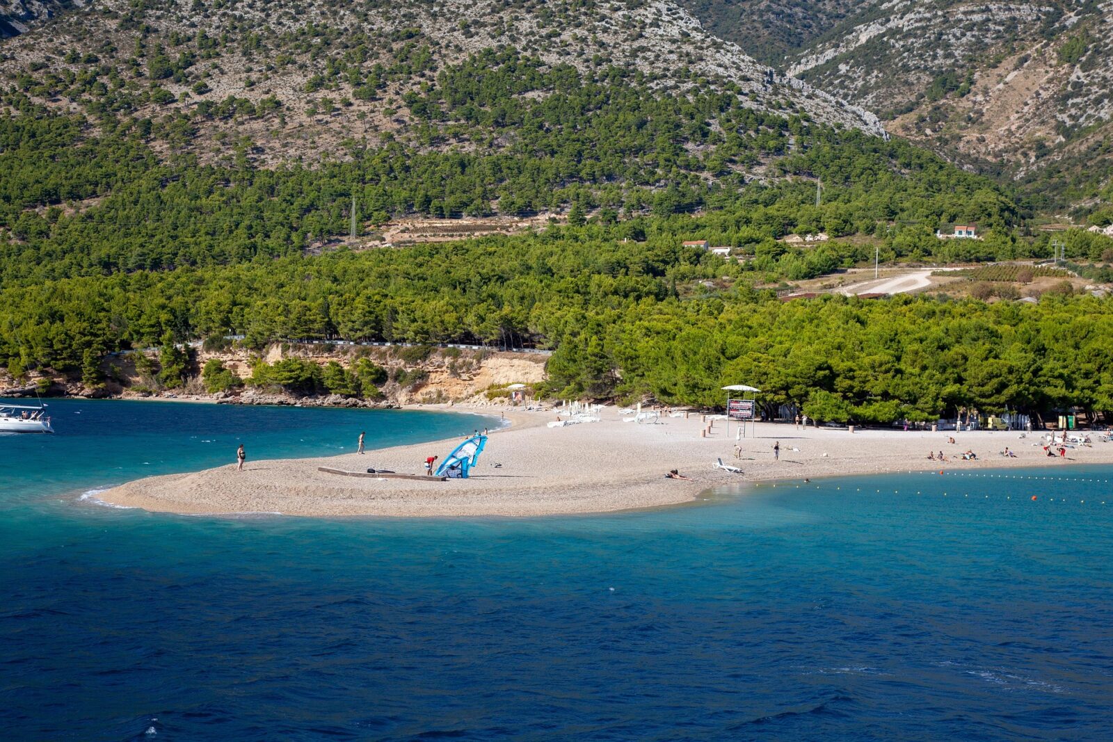 Golden Horn Beach, Croatia. Credit: Pixabay