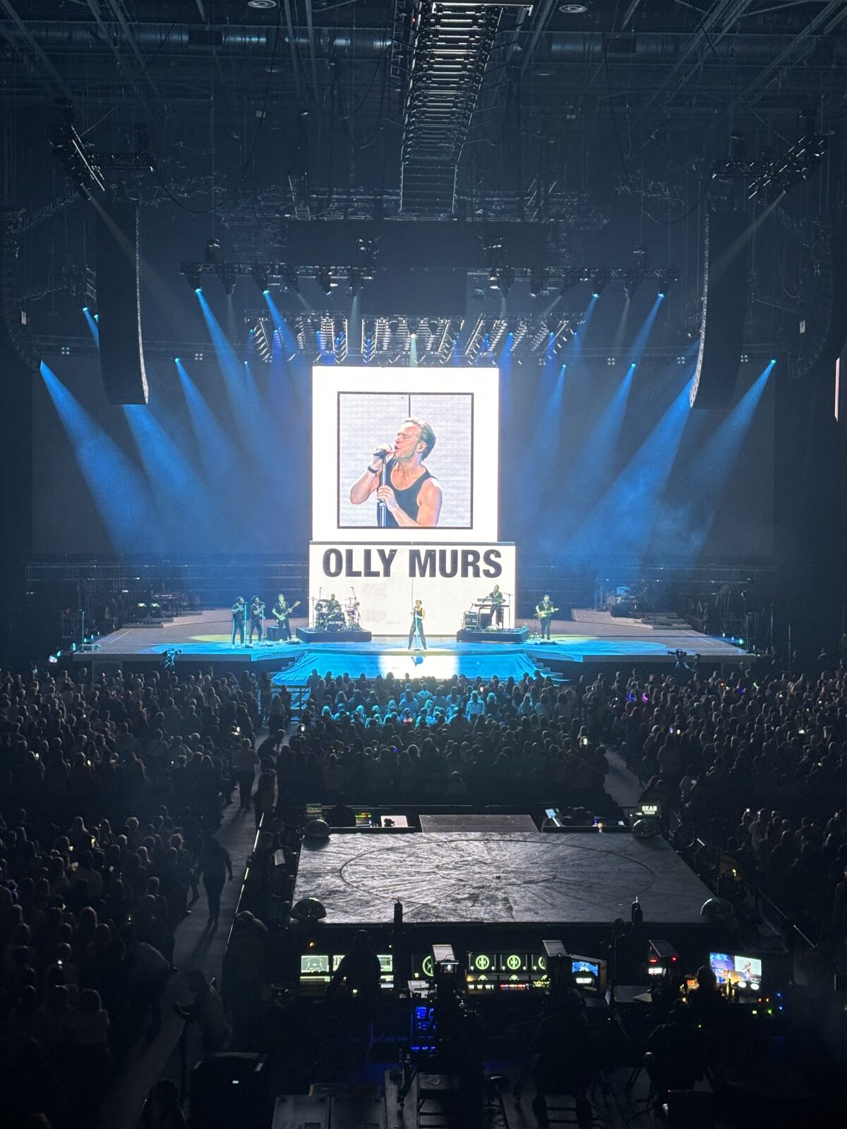 olly murs manchester night 2