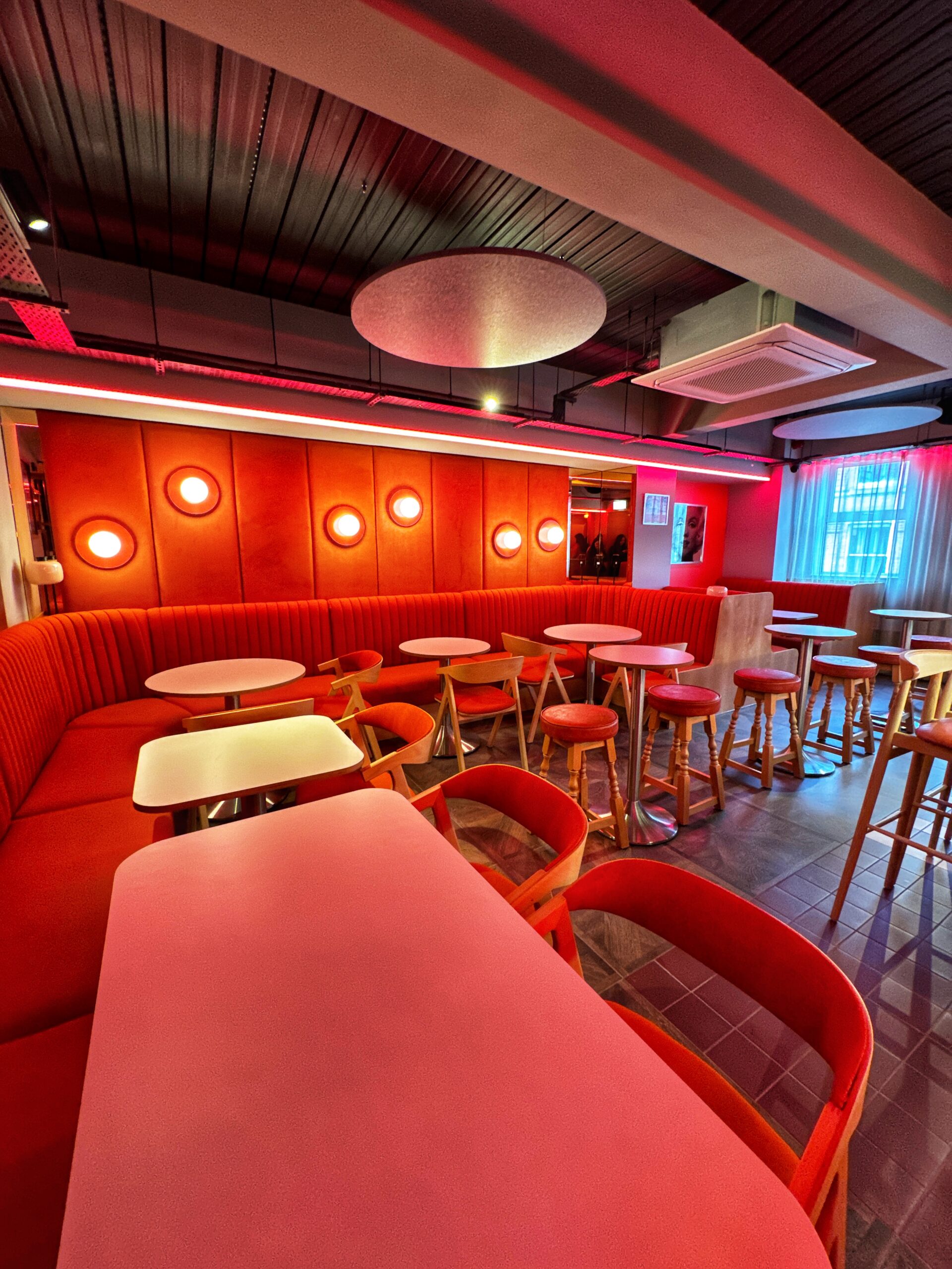 An 80s-inspired cocktail bar