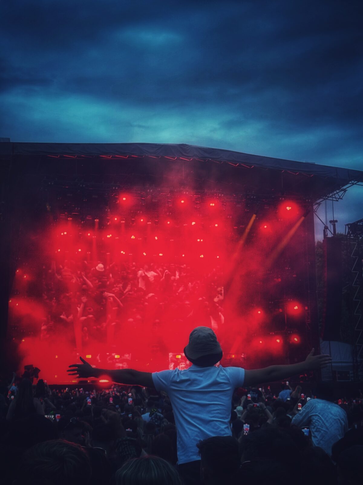 catfish and the bottlemen photos