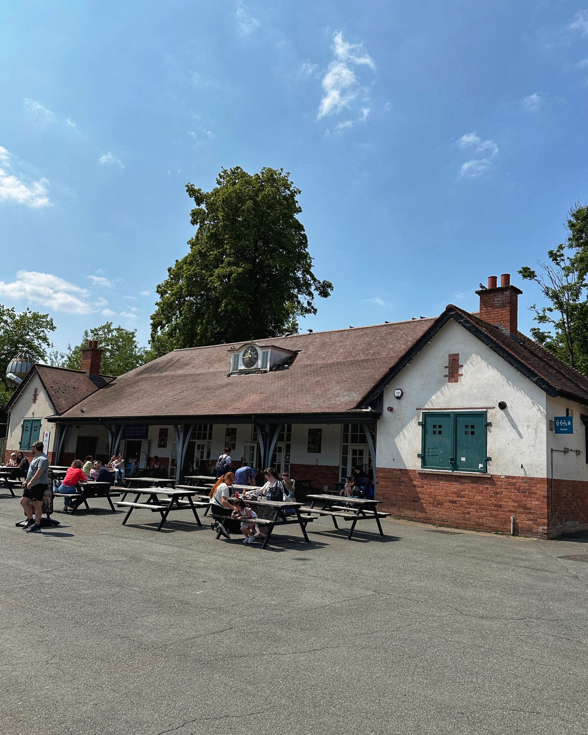 Heaton Park Cafes' Lakeside Cafe
