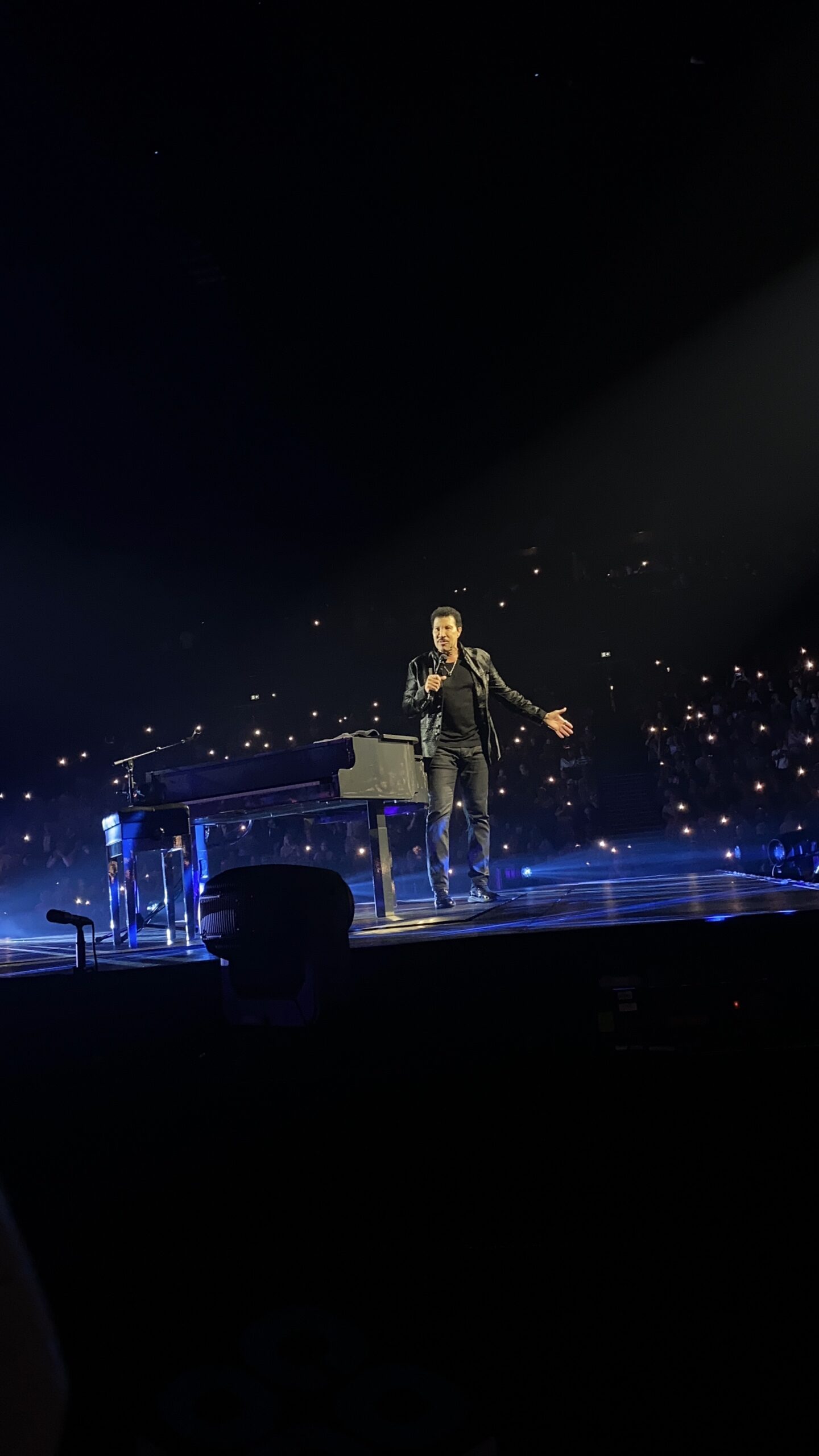 Lionel Richie at Co-op Live Manchester, left us dancing on the ceiling