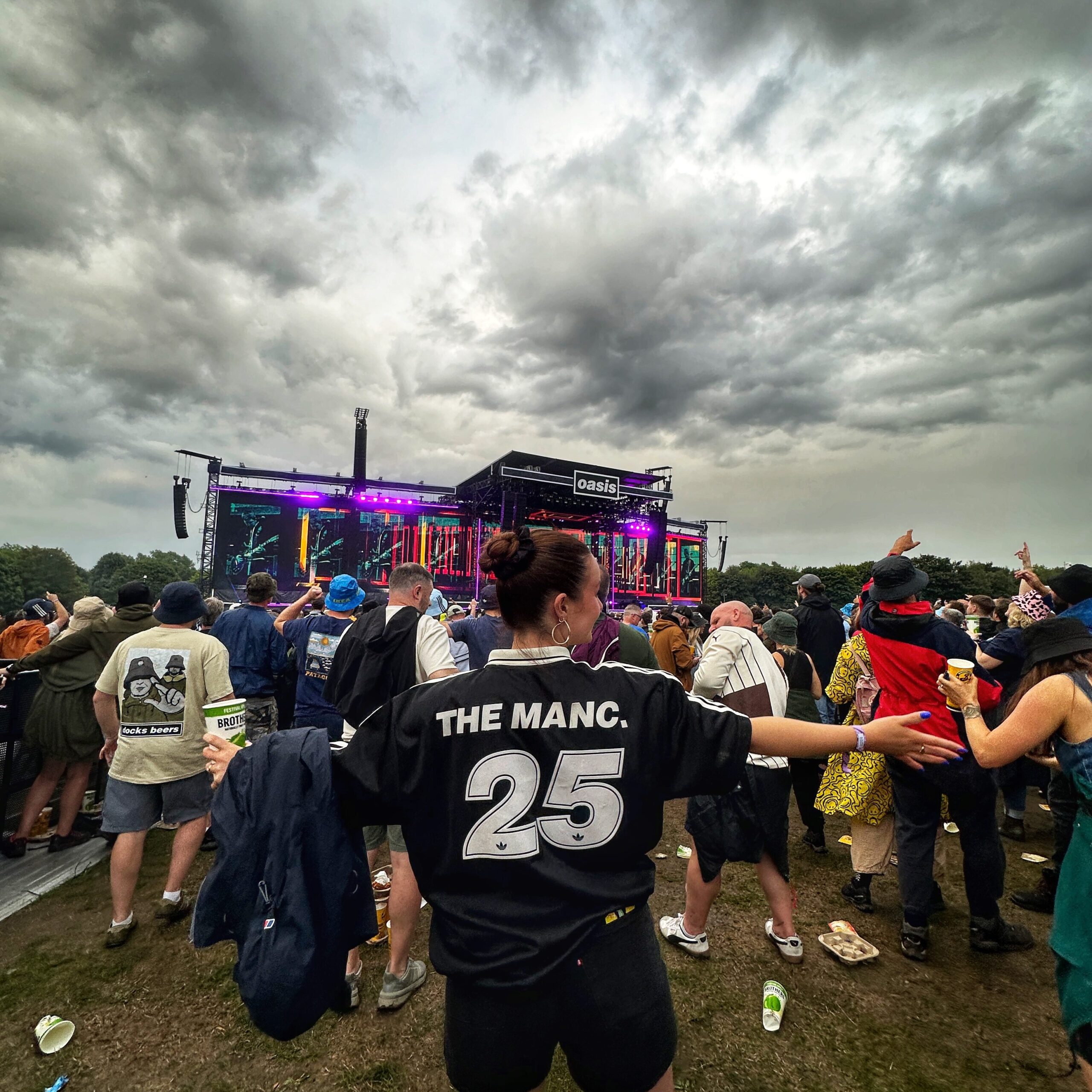 oasis live 25 reunion review final night heaton park manchester