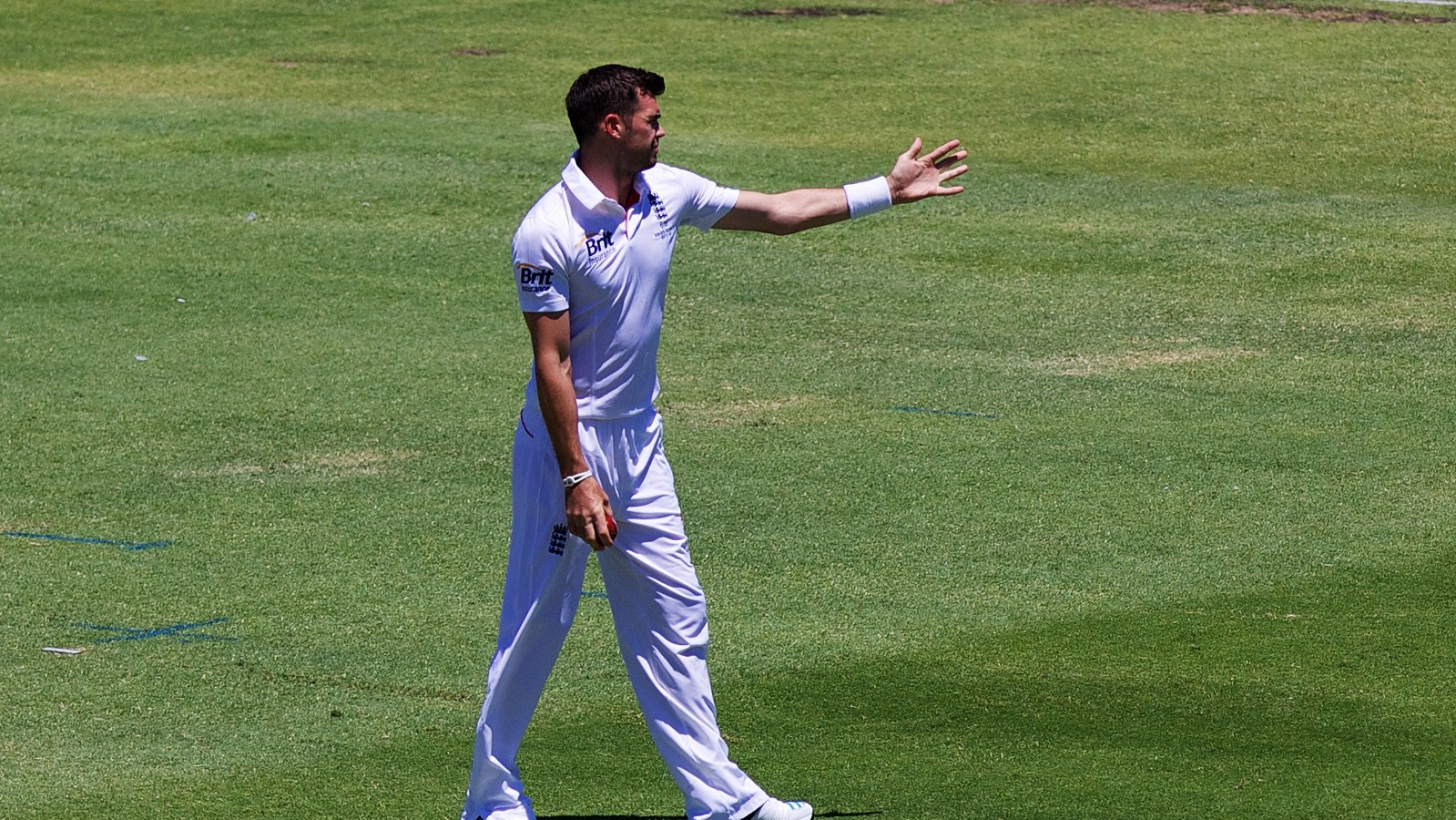 Jimmy Anderson signs for Manchester Originals The Hundred