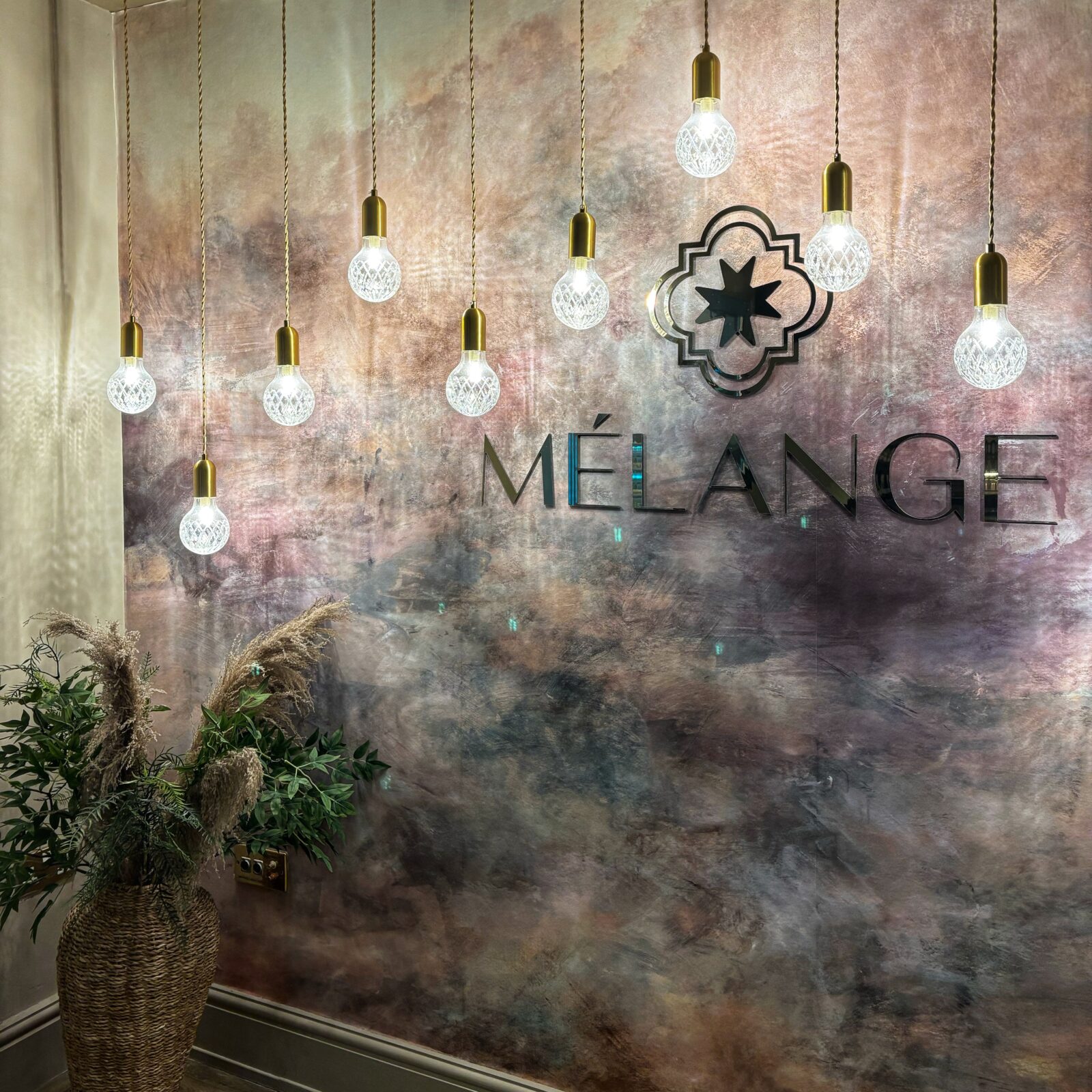 melange menu bury