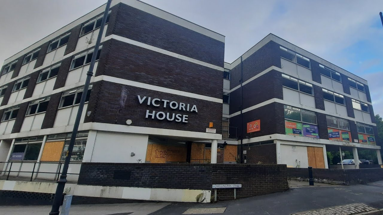 Stockport town centre's derelict Victoria House building being turned into new apartments tower block