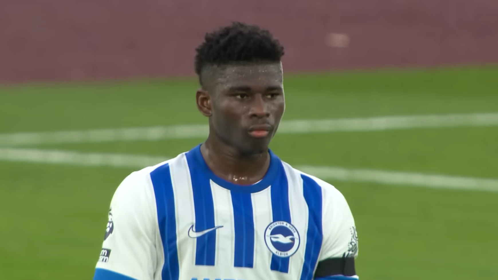 Carlos Baleba keen on move to Man United
