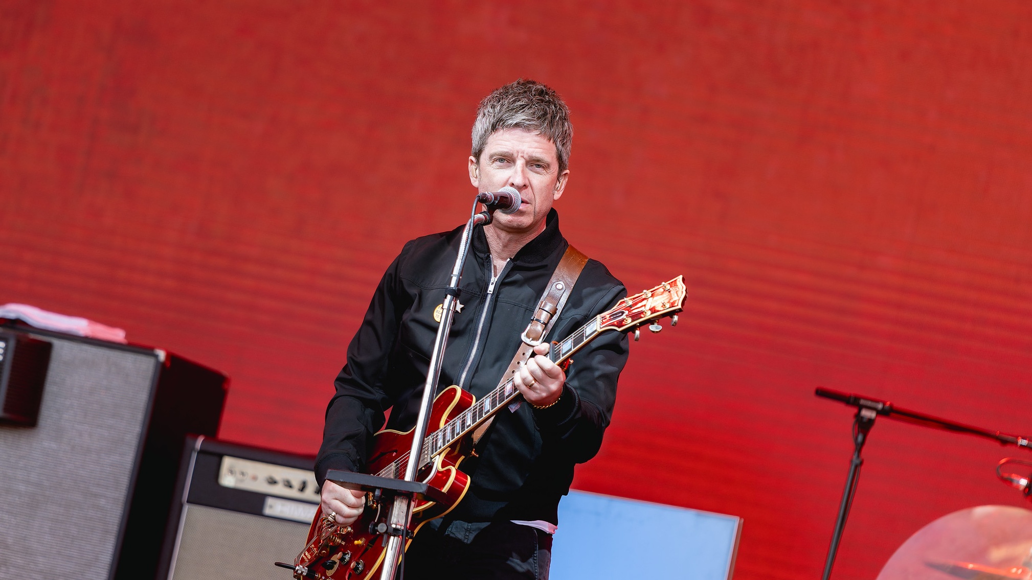 Noel Gallagher interview talking about Liam on talkSPORT