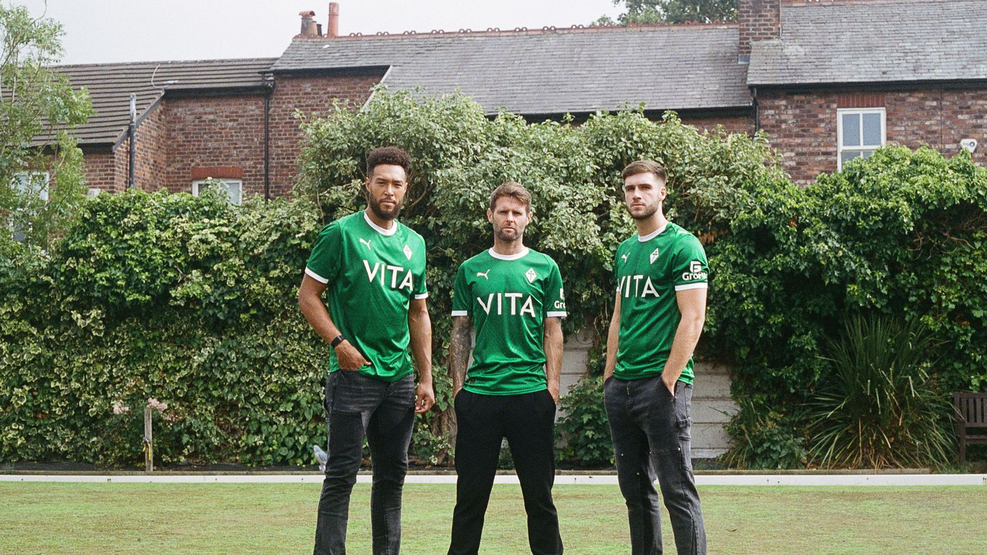 Stockport County new green third kit 25/26 classic badge