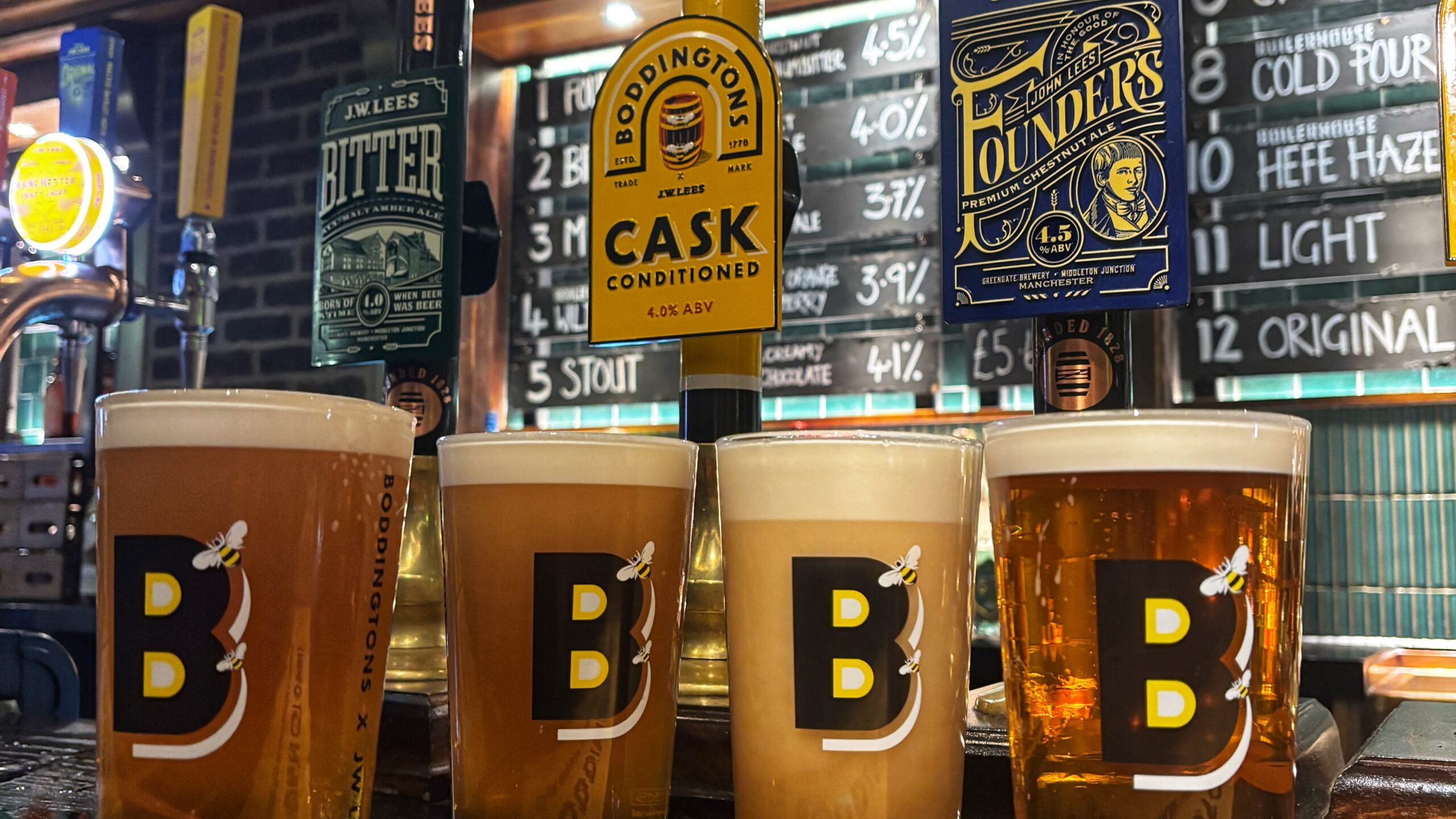 JW Lees giving away 500 free pints of Boddingtons in Manchester