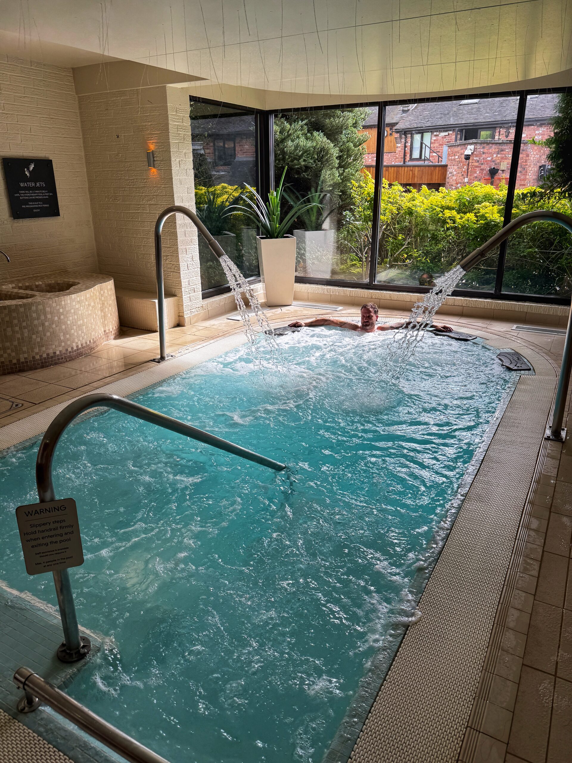 There are outdoor and indoor spa facilities