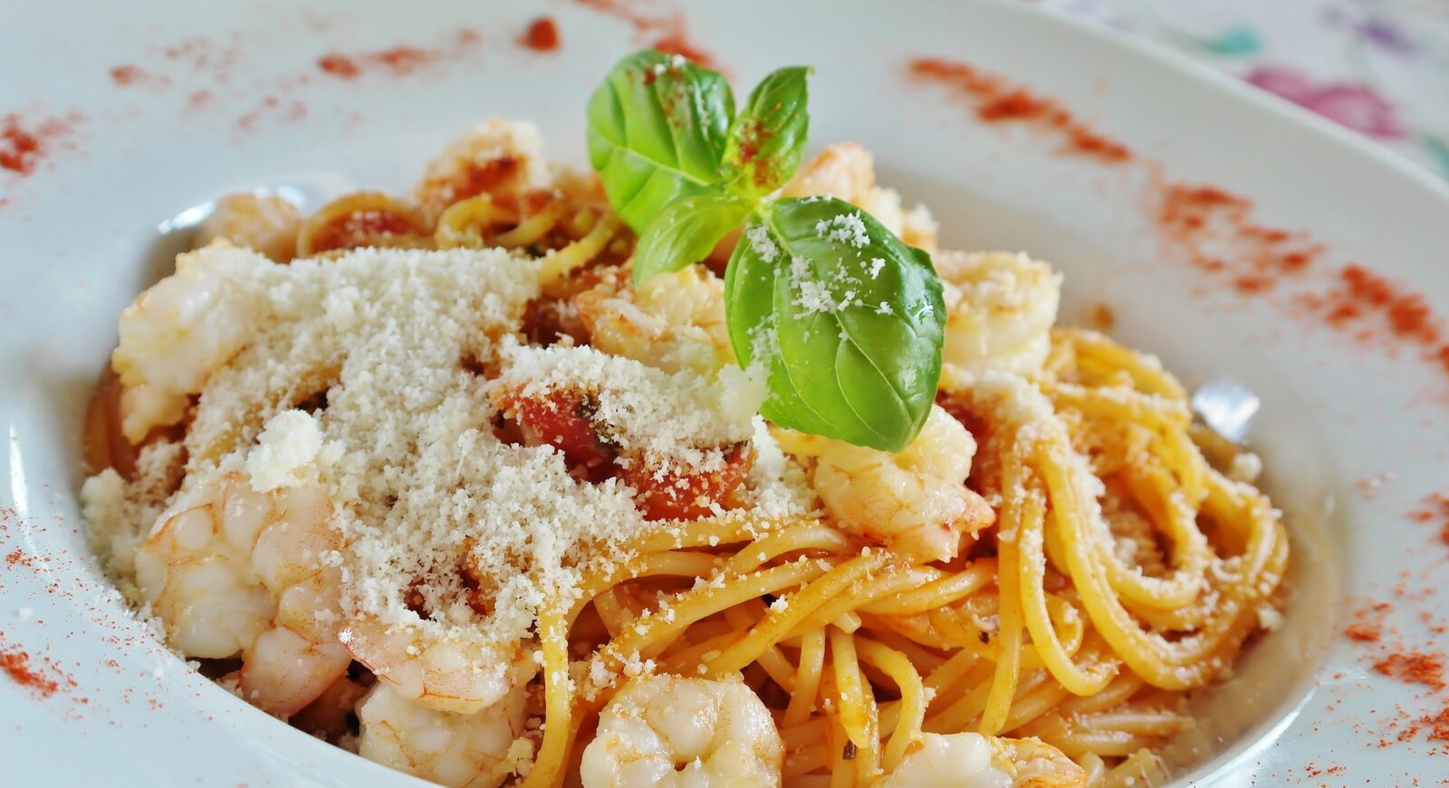 Bella Italia is offering diners the chance to try one of its iconic pasta dishes for free / Credit: Wikimedia Commons / Unsplash