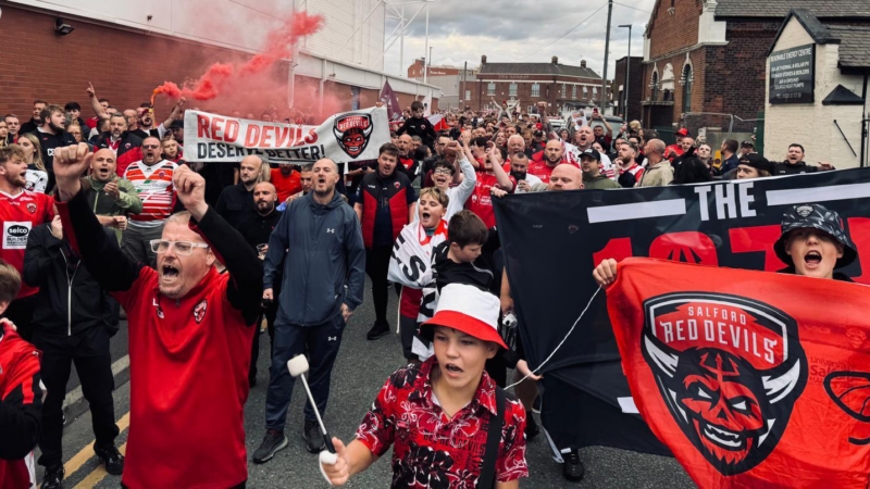 Salford Red Devils fans start petition to get rid of owners