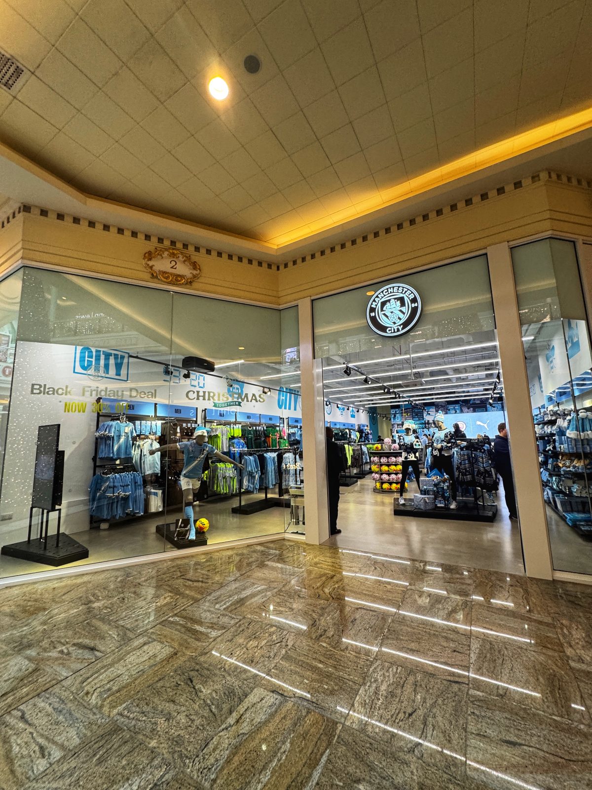 Manchester City opens brand-new store at the Trafford Centre