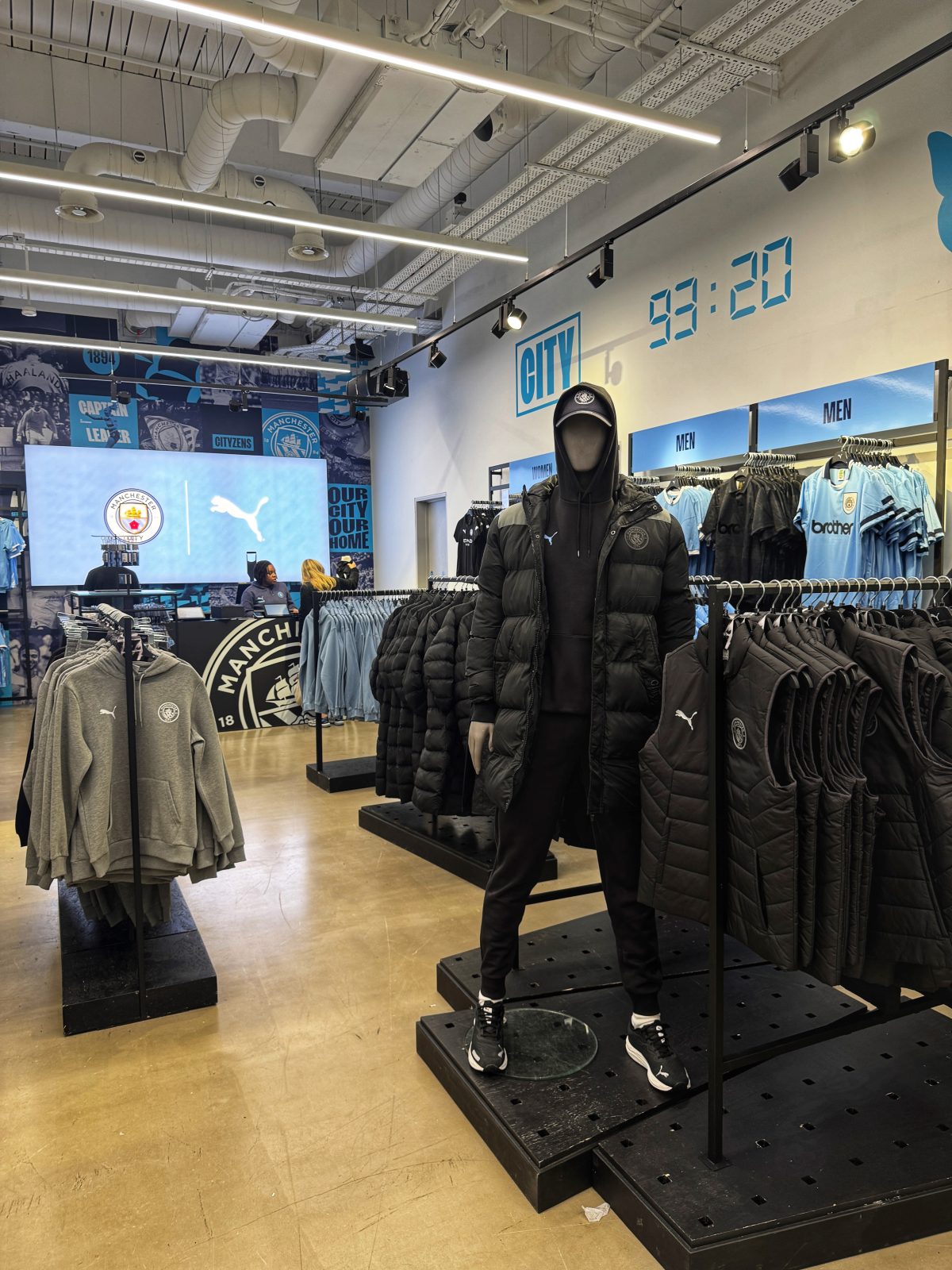 Manchester City opens brand-new store at the Trafford Centre