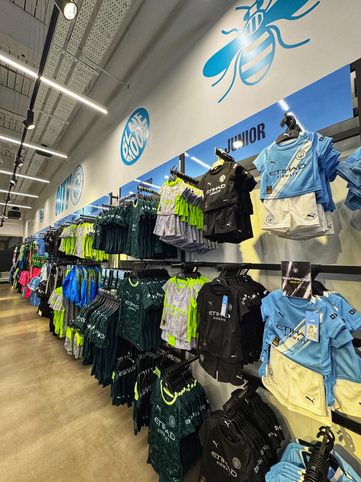 Manchester City opens brand-new store at the Trafford Centre