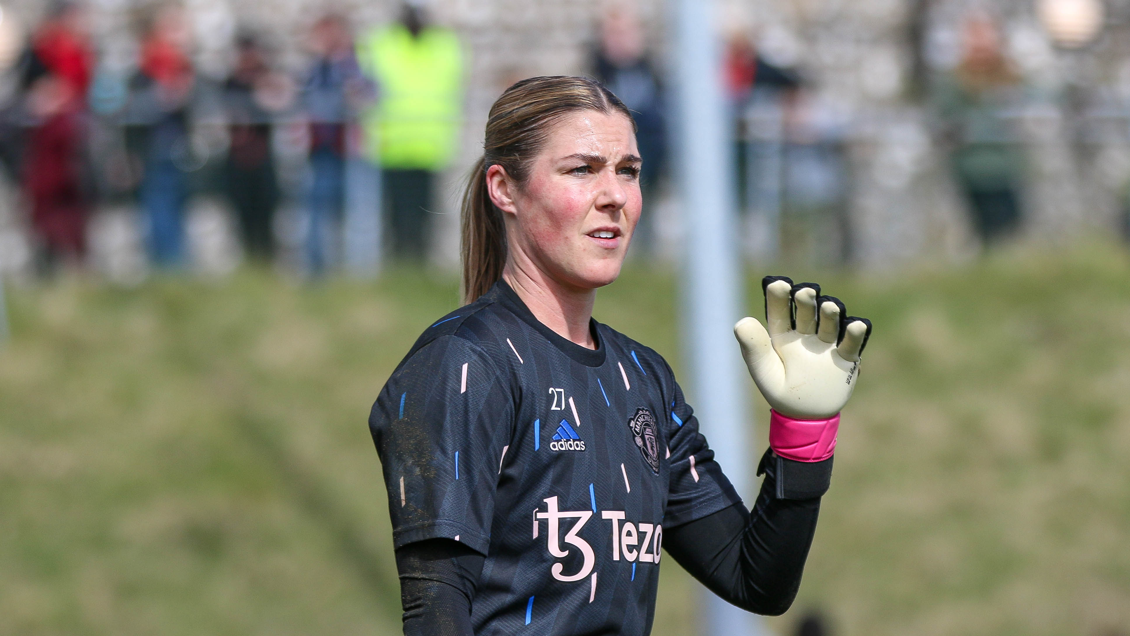 Mary Earps drama Hannah Hampton explained