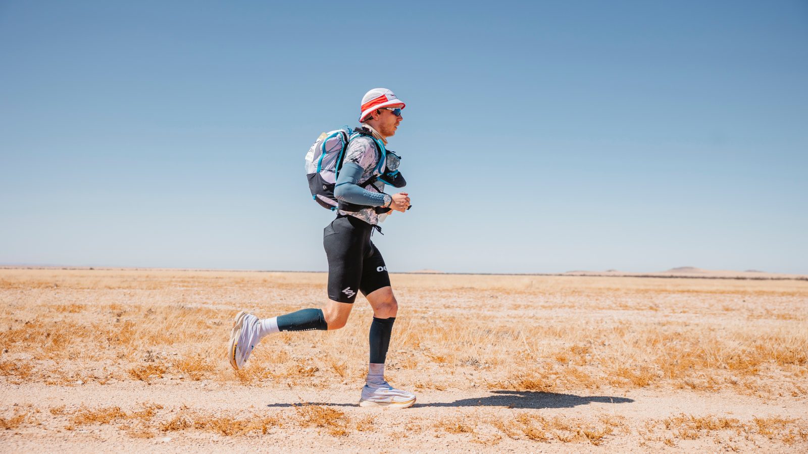 Manchester runner Alex Welch breaks Namib Desert Ultramarathon record