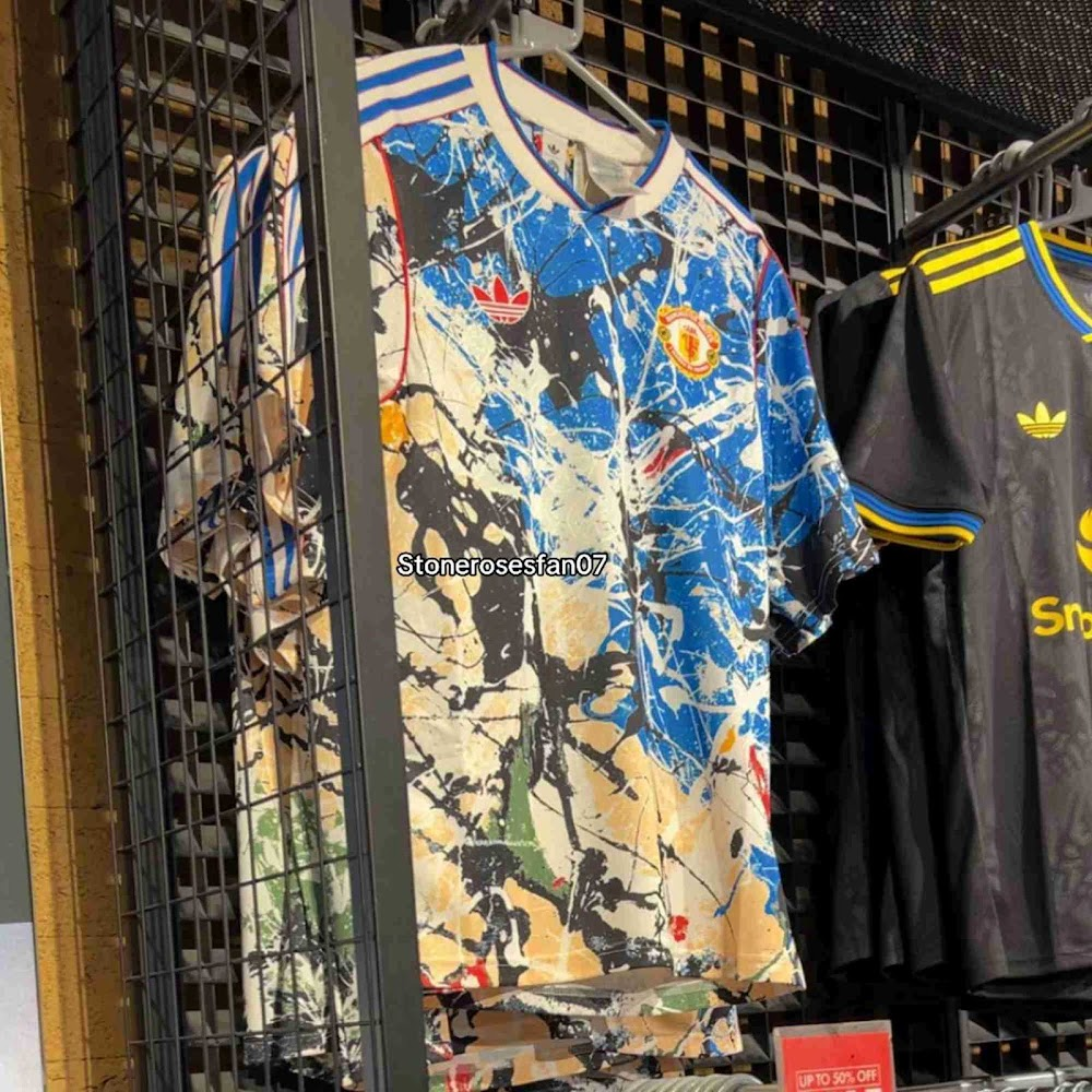 manchester united releasing another stone roses shirt 2026