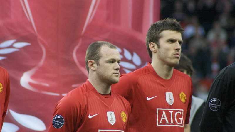 Rooney wants to help assistant coach with Carrick at Man United