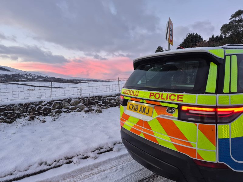 Police warn off 'Instagram tourists' from irresponsible parking at beauty hotspot