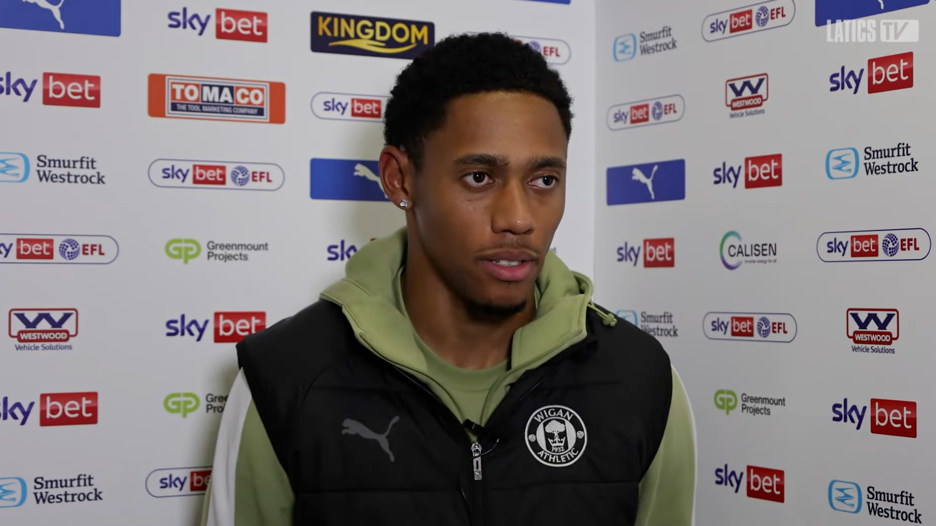 Wigan Athletic forward Asamoah Junior joins Shamrock Rovers on loan