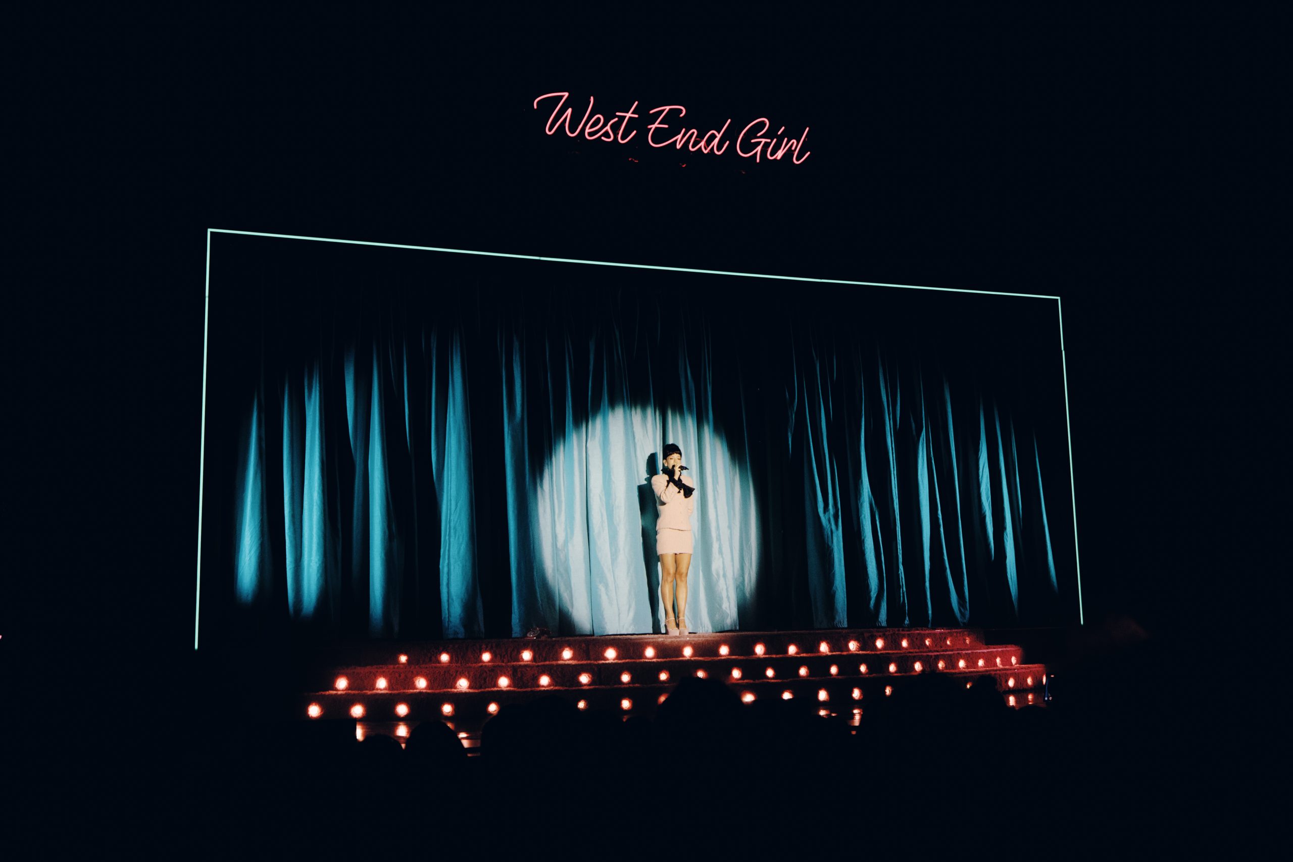 Lily Allen West End Girl in full show Manchester gig review