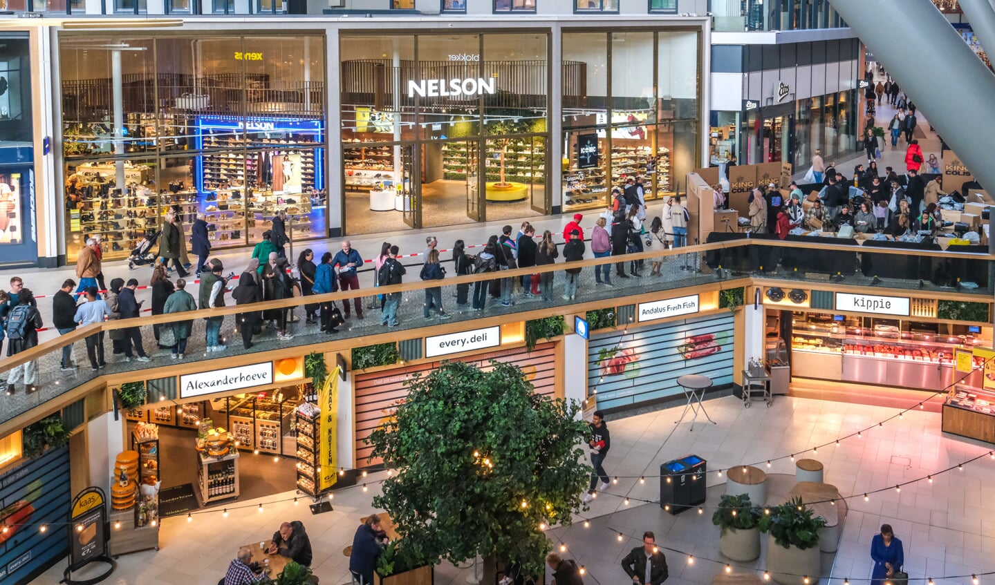 Queues are expected when King Colis lands in Manchester