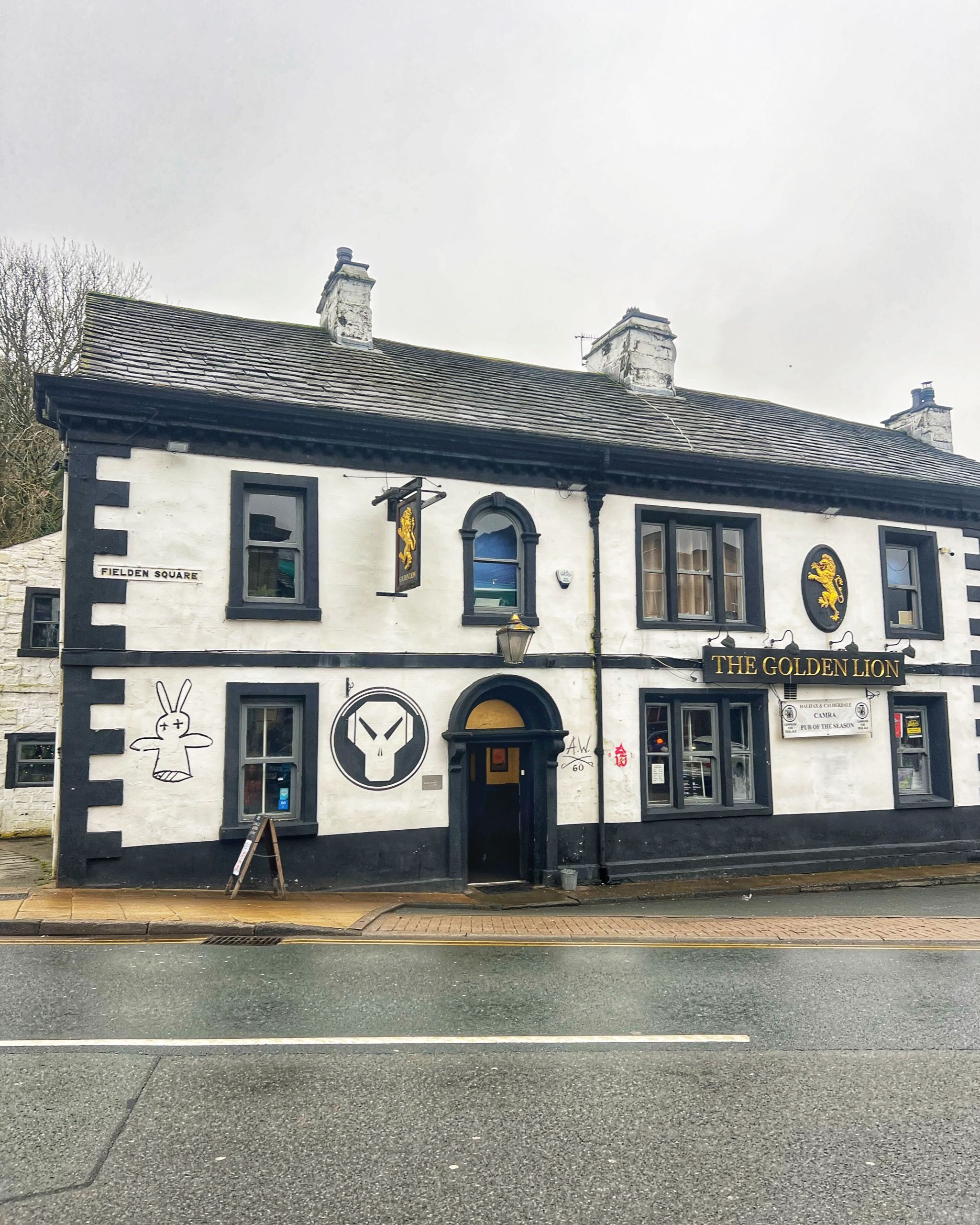 The Golden Lion in Todmorden