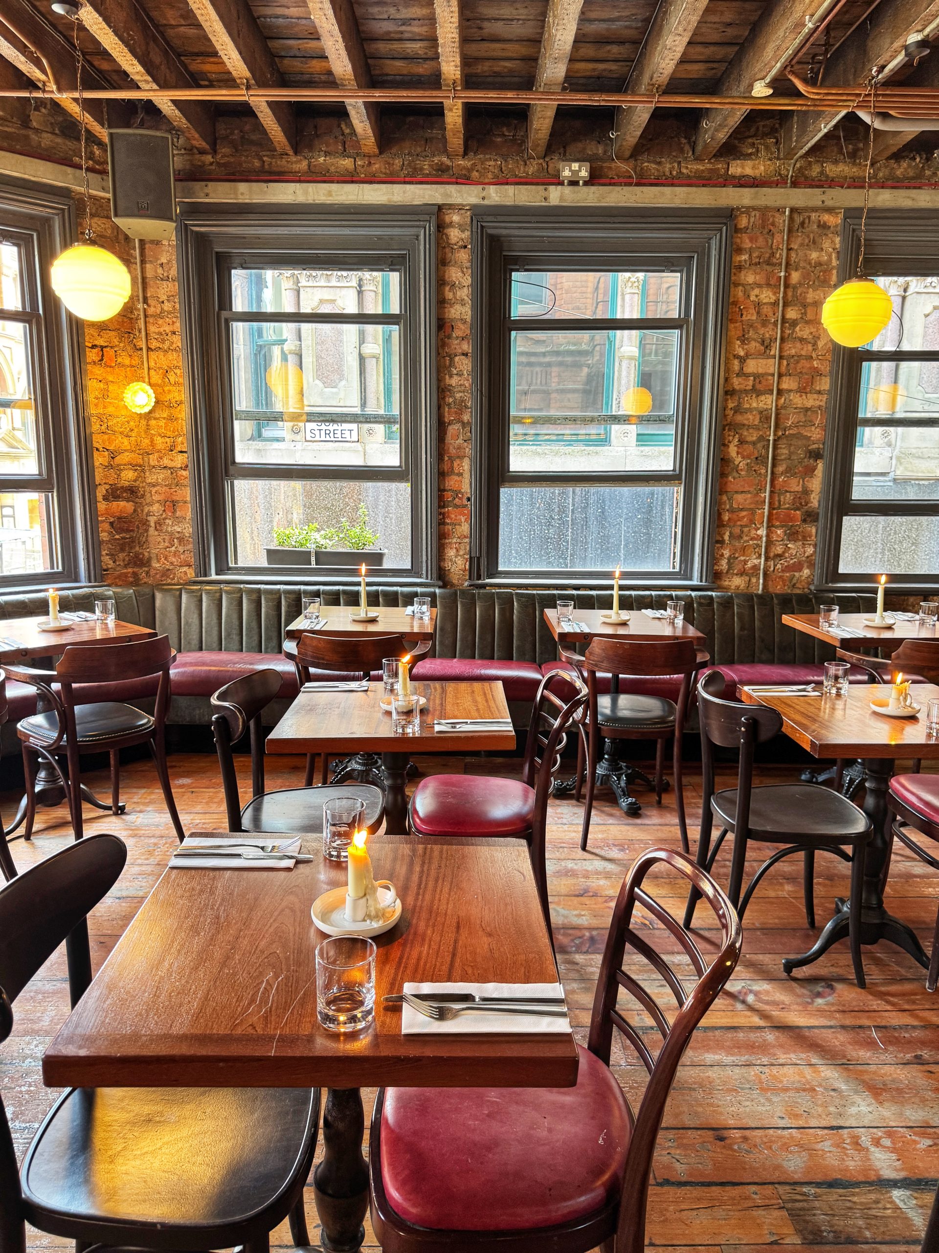 Northern Quarter Bar Trof Reopens As Classic Pub And Dining Room