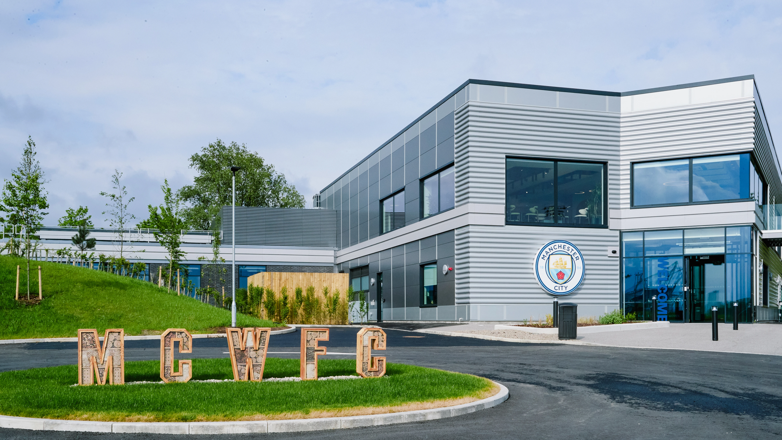Man City open new women's facility and training ground