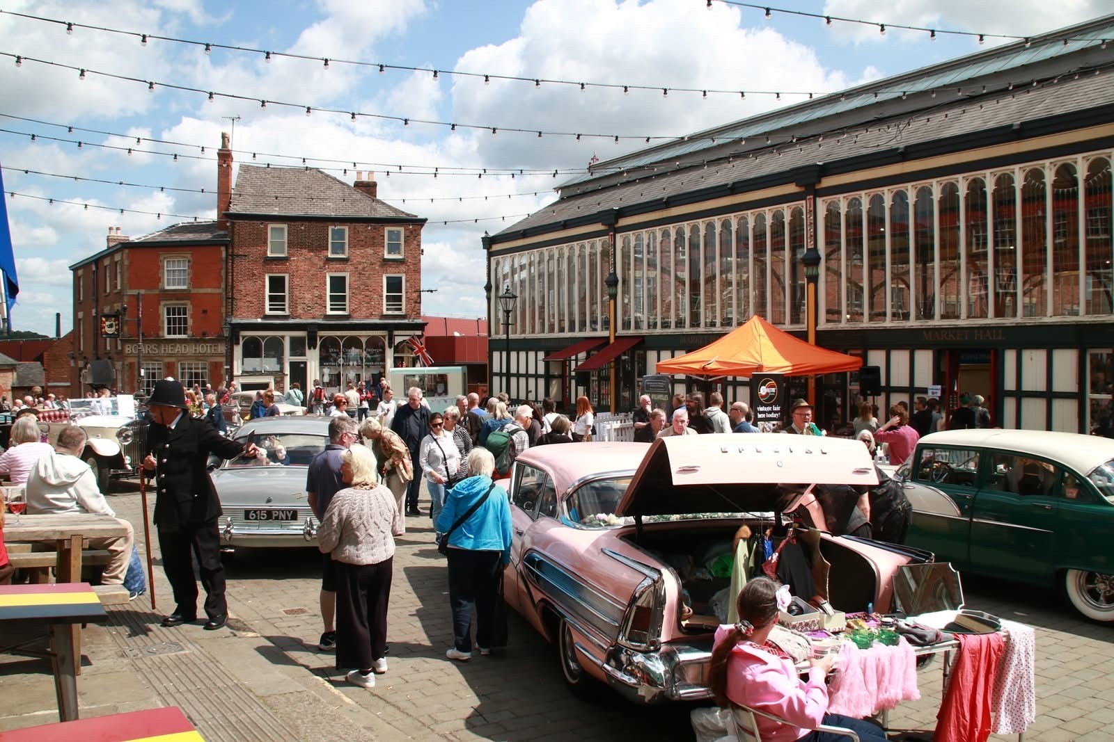 A huge vintage fair with retro car displays and vintage bus rides is coming to Stockport