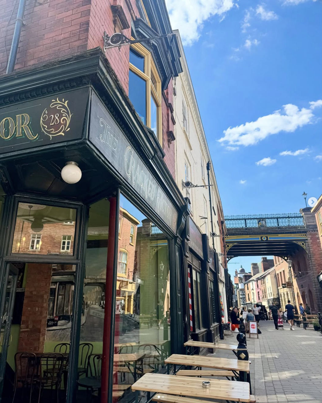 Stockport bar The Cracked Actor that took a chance on Underbanks announces shock closure