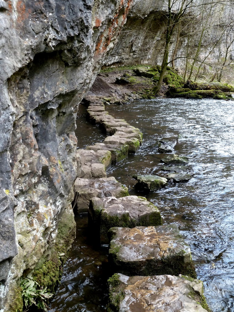 Chee Dale stepping stones. Credit: Geograph, Andrew Hill