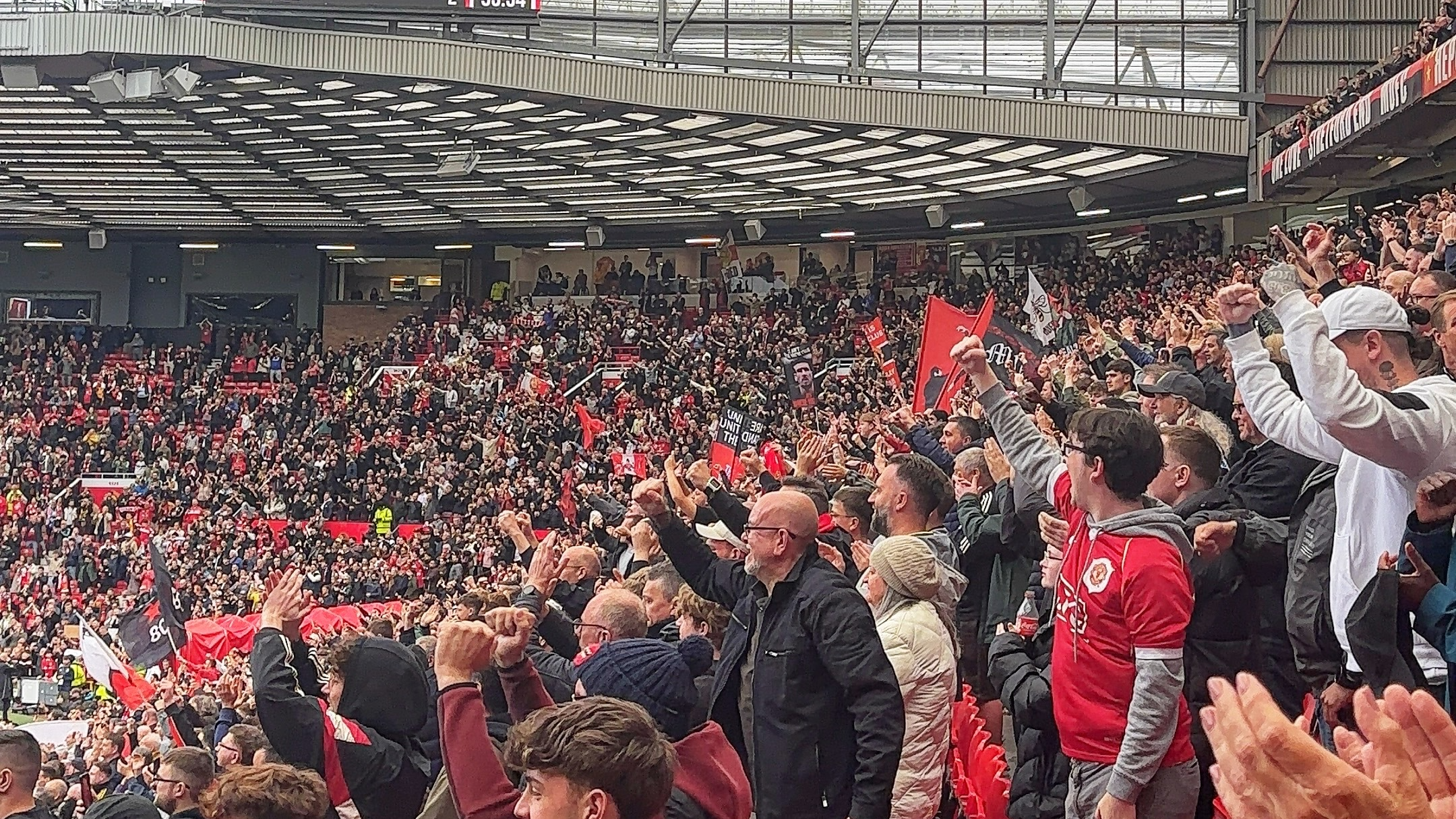 Man United fans having season tickets cancelled 2026/27
