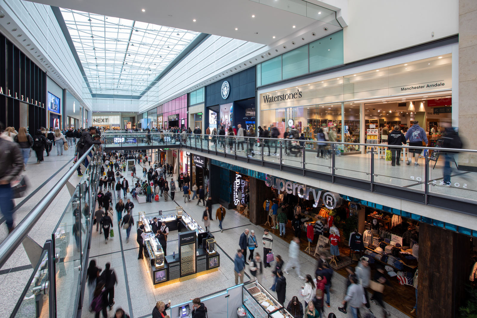 Inflatable portraits by Stanley Chow will take over Manchester Arndale this summer