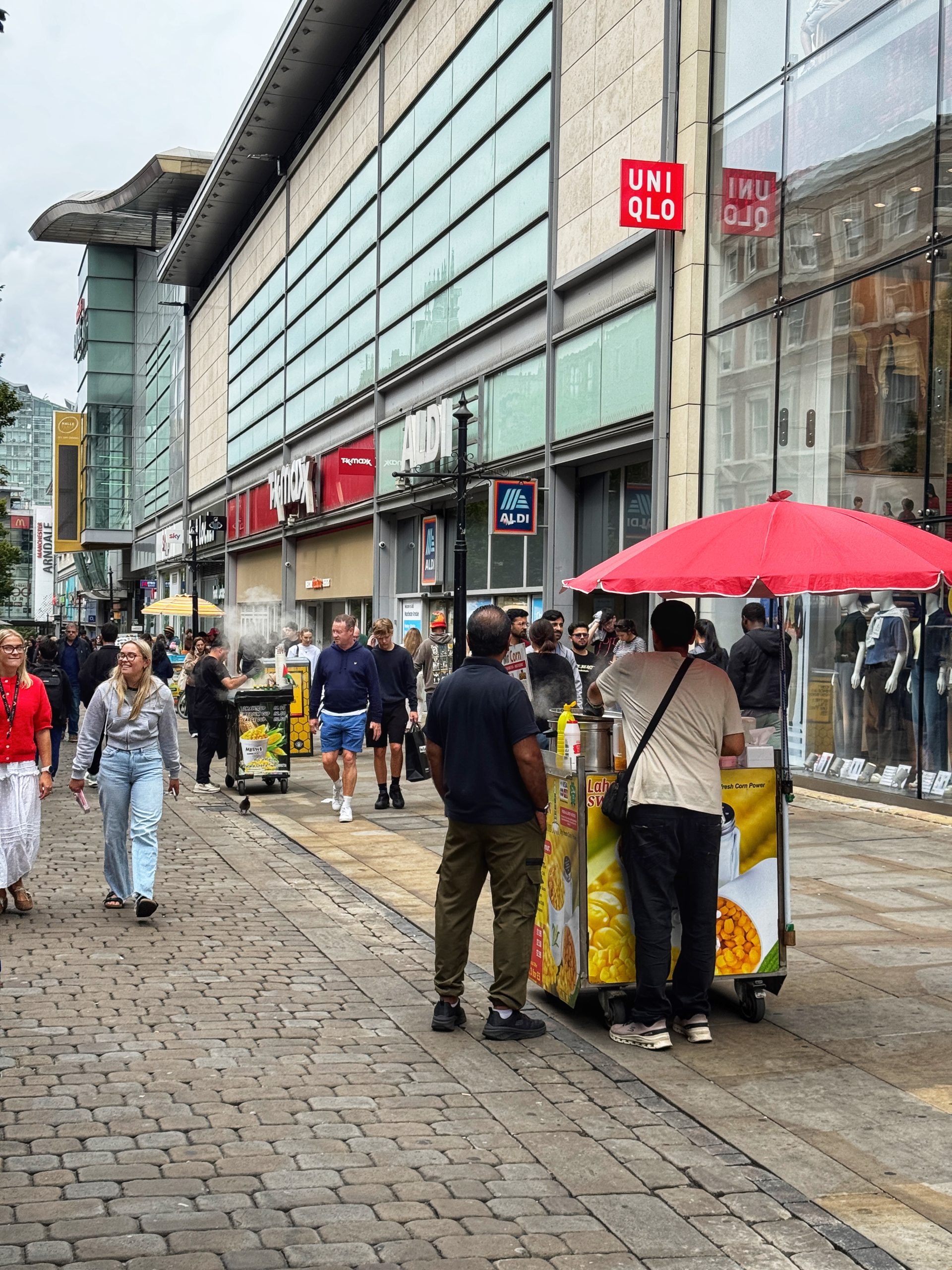 Market Street could be less of a 'sensory overload', if a new petition to manchester city council succeeds