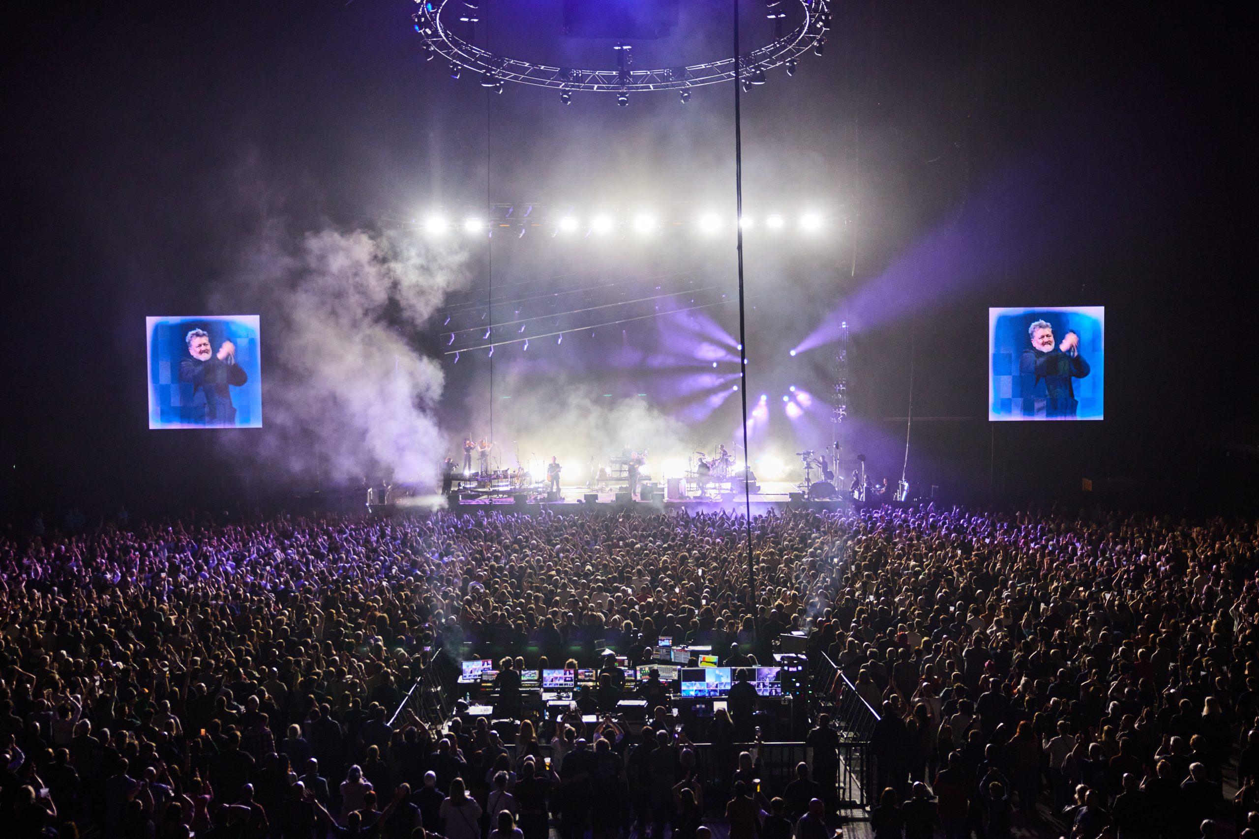 Elbow announce three very intimate shows in Manchester. Credit: Sophie Traynor